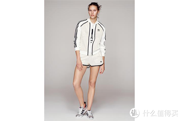 时尚融合运动：adidas Originals 与 Topshop 再携手 发布 2015春夏季系列