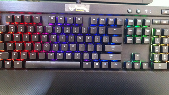 Corsair 海盗船 K70 RGB 幻彩背光机械游戏键盘 黑色 茶轴