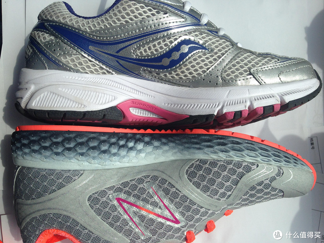 女汉子的非专业日常跑鞋对比：Saucony Cohesion 8跑鞋 & New Balance W980V1 Fresh Foam 跑鞋