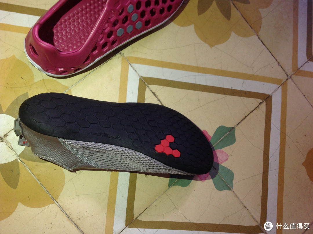 女鞋男穿报告：Vivobarefoot Ultra 女款水陆两栖赤足跑鞋