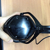 耐戳易出声的 V-MODA Crossfade M-100 头戴式耳机