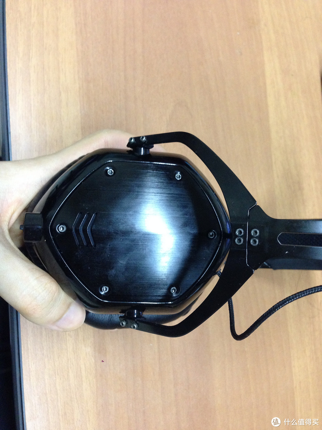 耐戳易出声的 V-MODA Crossfade M-100 头戴式耳机