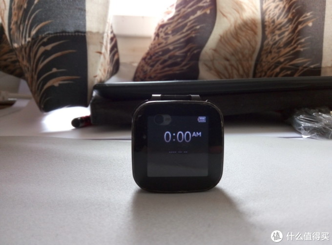 一次领先的”尝试“:Sony Ericsson LiveView 蓝牙手表