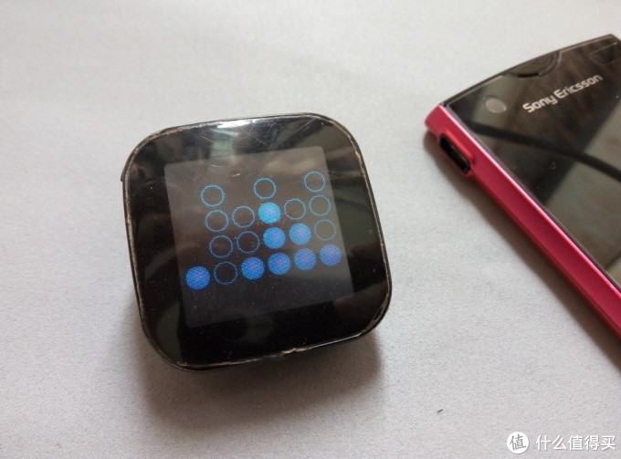 一次领先的”尝试“:Sony Ericsson LiveView 蓝牙手表
