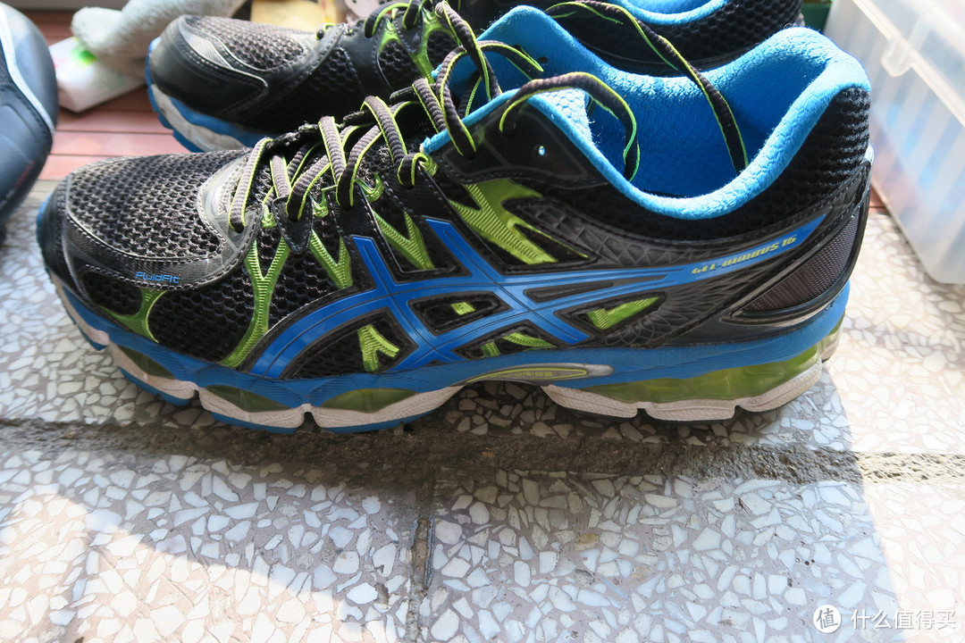 ASICS 亚瑟士 GT-2000 及 GEL-MINBUS 16 跑鞋使用感受