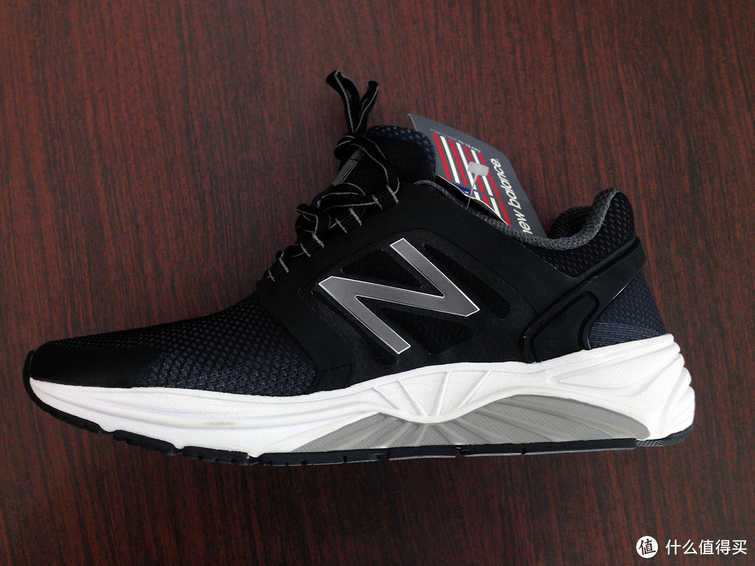 比990v3还贵：New Balance 新百伦 M3040 *级控制系跑鞋