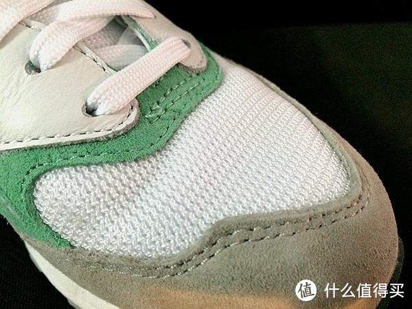 New Balance 新百伦 “Flamingo” 主题 ML999CCW 复古鞋