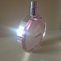 第一瓶香水：Chanel 香奈儿粉邂逅柔情淡香水 50ml