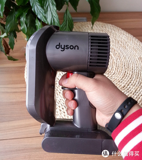 果断买入：Dyson 戴森 DC35手持式吸尘器