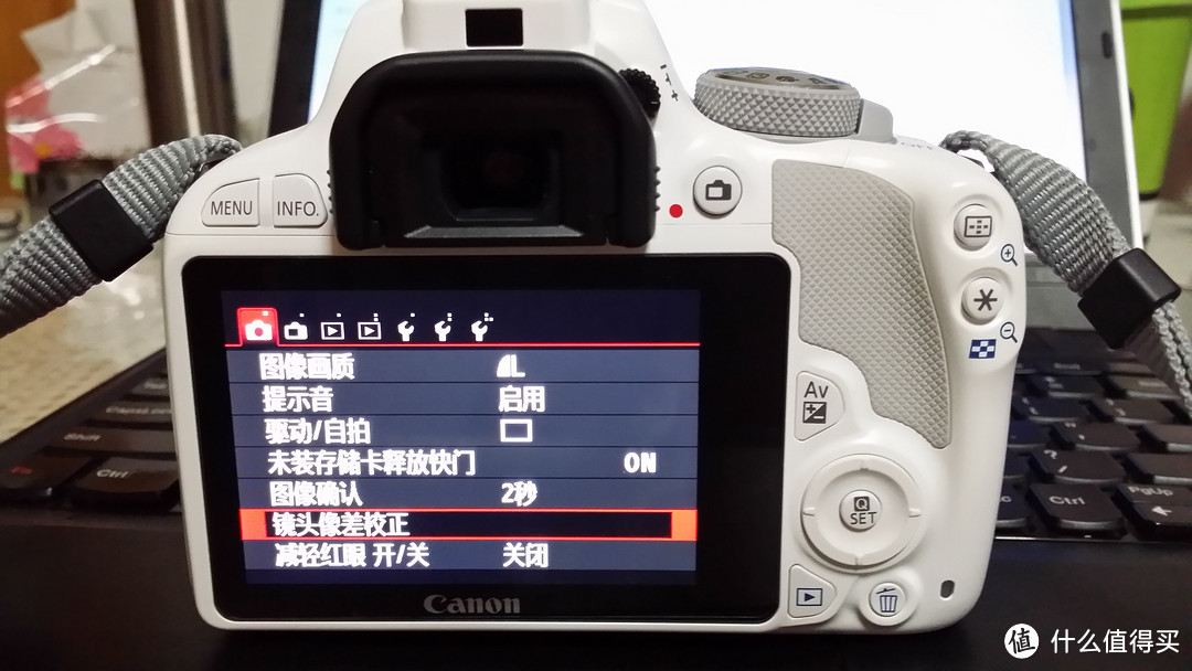 心心念念的人生第一台单反：CANON EOS Kiss X7（100D）白色限量版 18-55/40双头套机