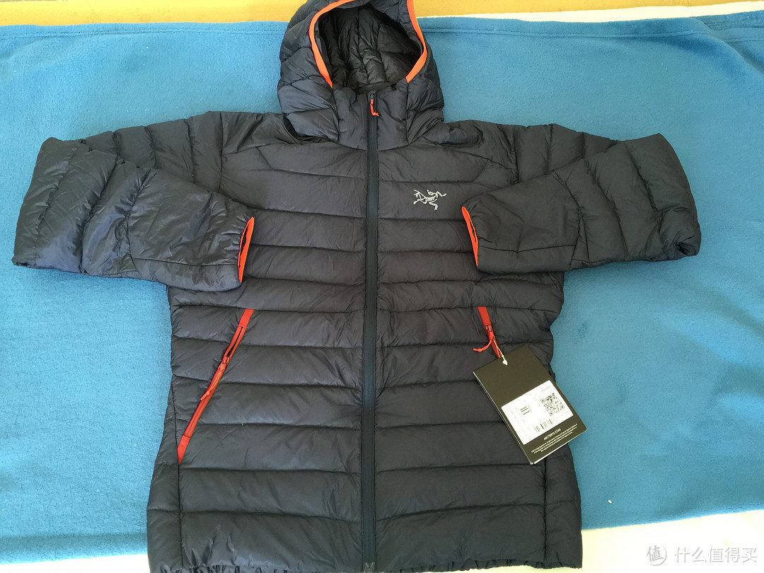 ARC'TERYX 始祖鸟 Cerium LT Hoody 男款超轻羽绒服（850蓬、鹅绒）开箱测量及真人兽