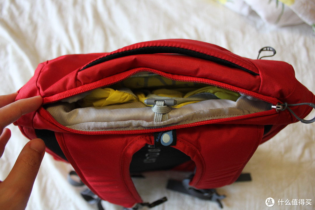 Osprey Spin 回旋22l户外双肩背包 Ultralight Zip Organizer 洗漱包 户外背包 什么值得买