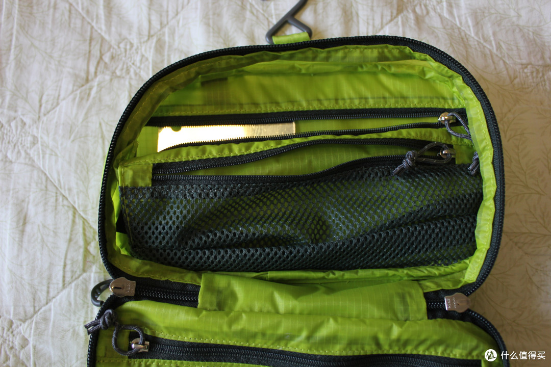 Osprey Spin 回旋 22L户外双肩背包  & Ultralight Zip Organizer 洗漱包