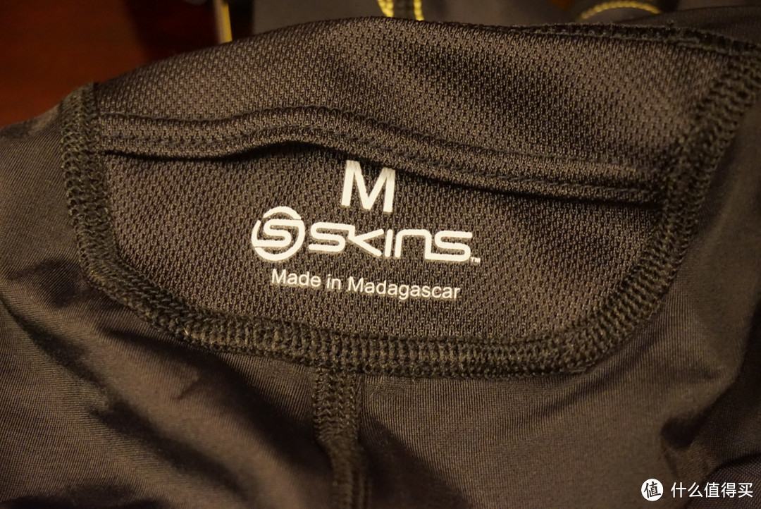 男人都喜欢美腿配黑丝：Skins 思金斯 A400 2014款压缩裤