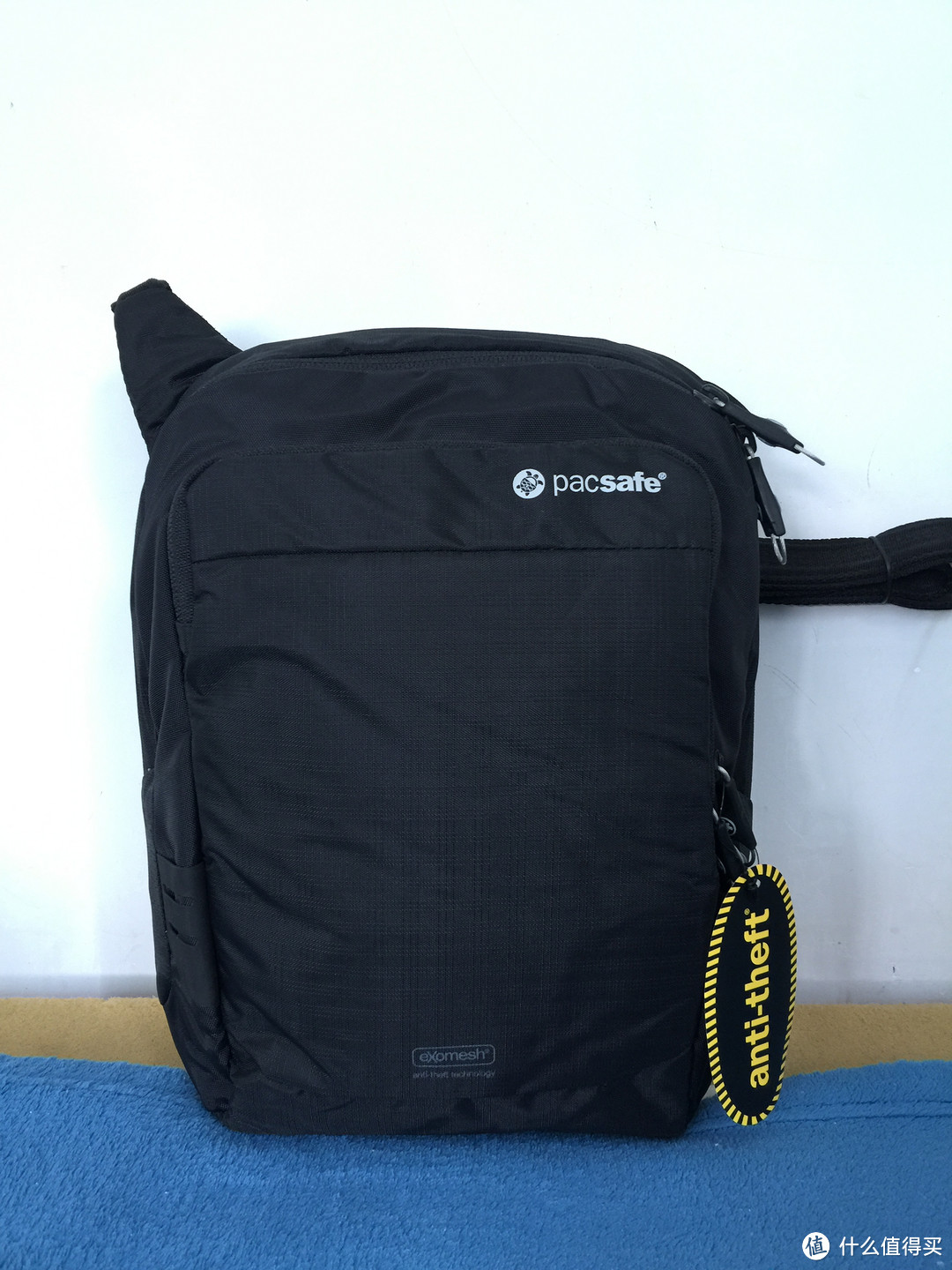 pacsafe Venturesafe 200 GII 防盗斜挎包