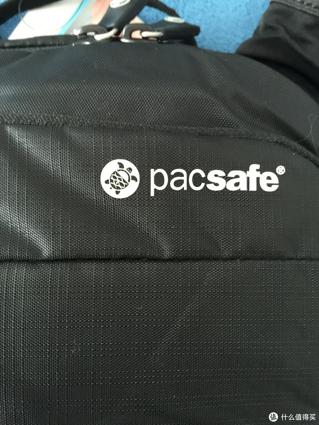 pacsafe Venturesafe 200 GII 防盗斜挎包