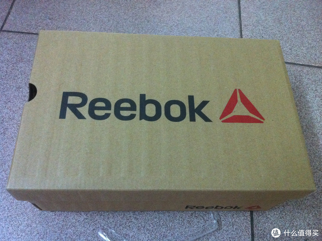 跑出一道彩虹：Reebok 锐步 One Guide 2.0 跑鞋