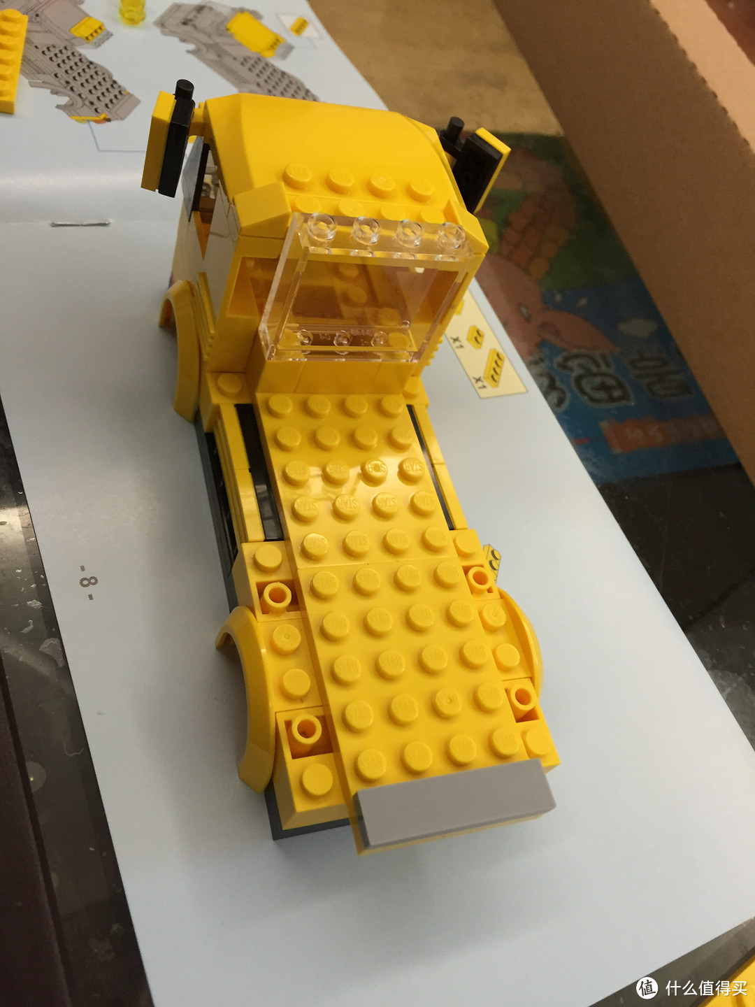 小众拼插玩具系列：星钻积木城市系列救护车