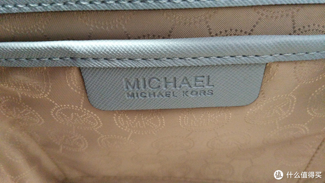 给LD买的 Michael Kors Selma 中号经典款手提包