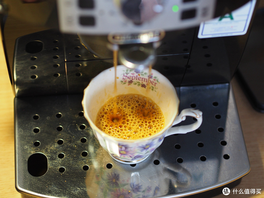 轻松一杯 ESpresso-Delong 畅销款Bean2Cup 机器