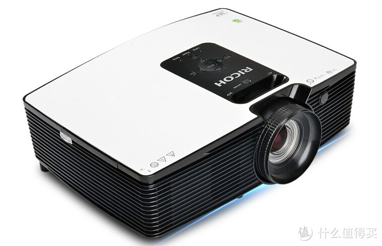 配备4K光学变焦镜头：RICOH 理光 发布 PJ HD1080投影仪