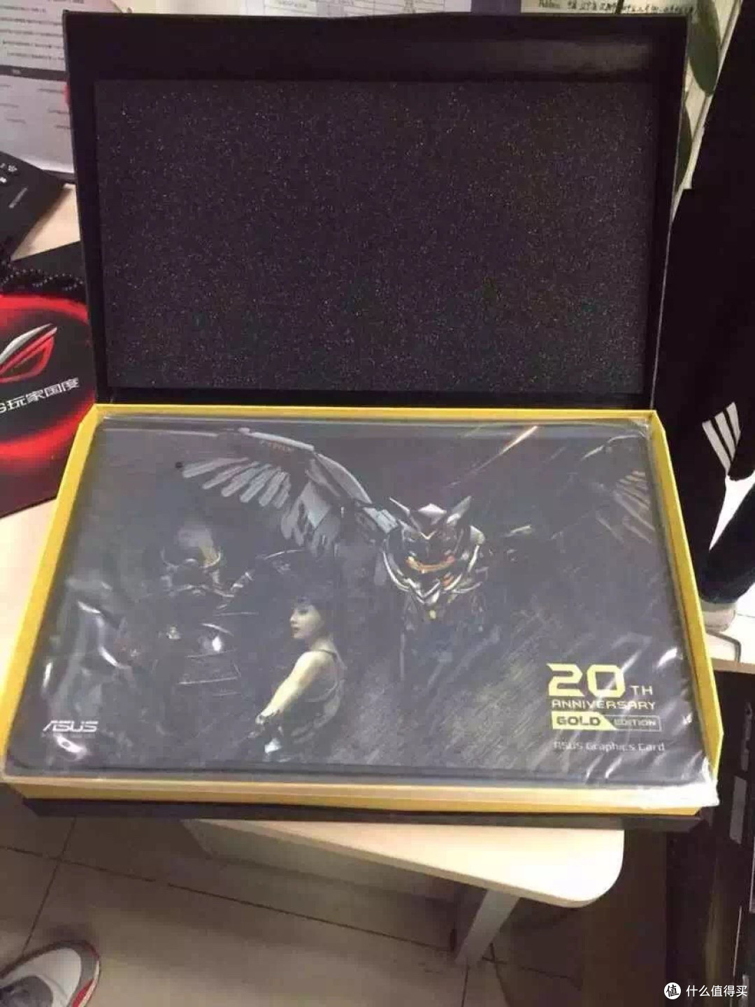 显卡也要土豪金:ASUS 华硕 GTX980