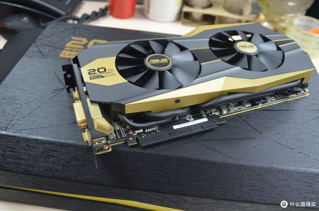 显卡也要土豪金:ASUS 华硕 GTX980