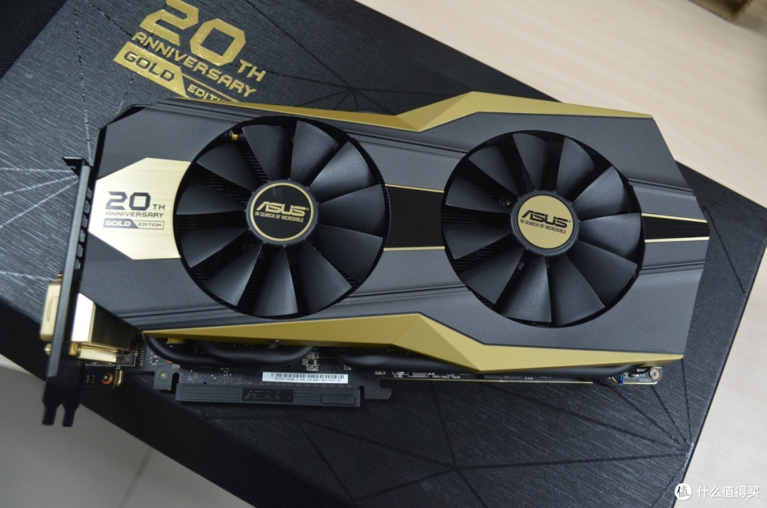 显卡也要土豪金:ASUS 华硕 GTX980