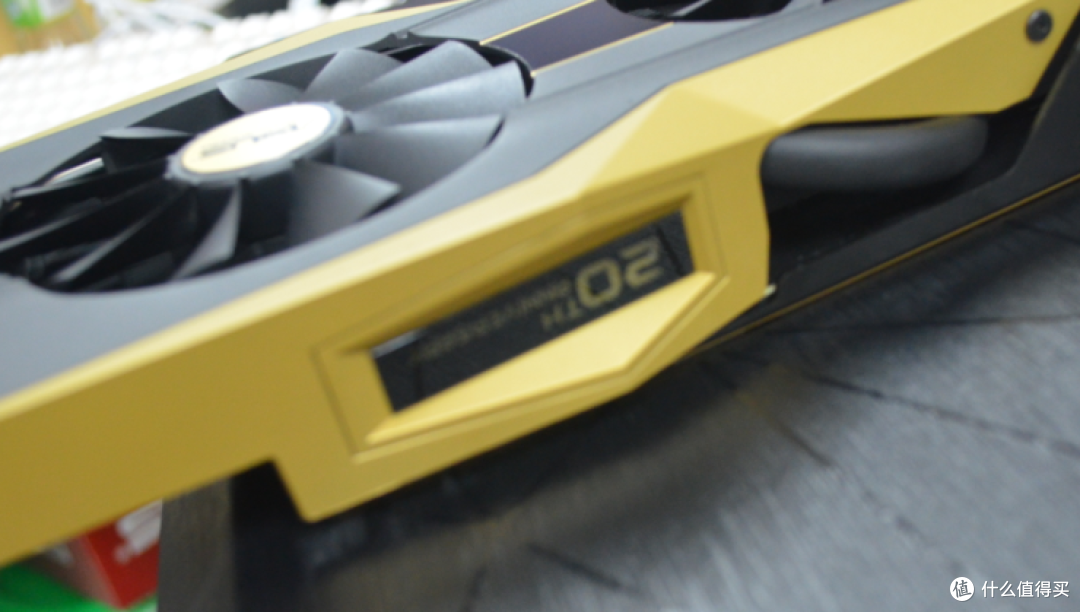 显卡也要土豪金:ASUS 华硕 GTX980