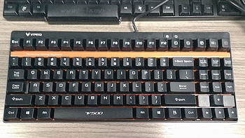 入门向都不算的机械键盘：Rapoo 雷柏 V500 机械游戏键盘 青轴黑色版