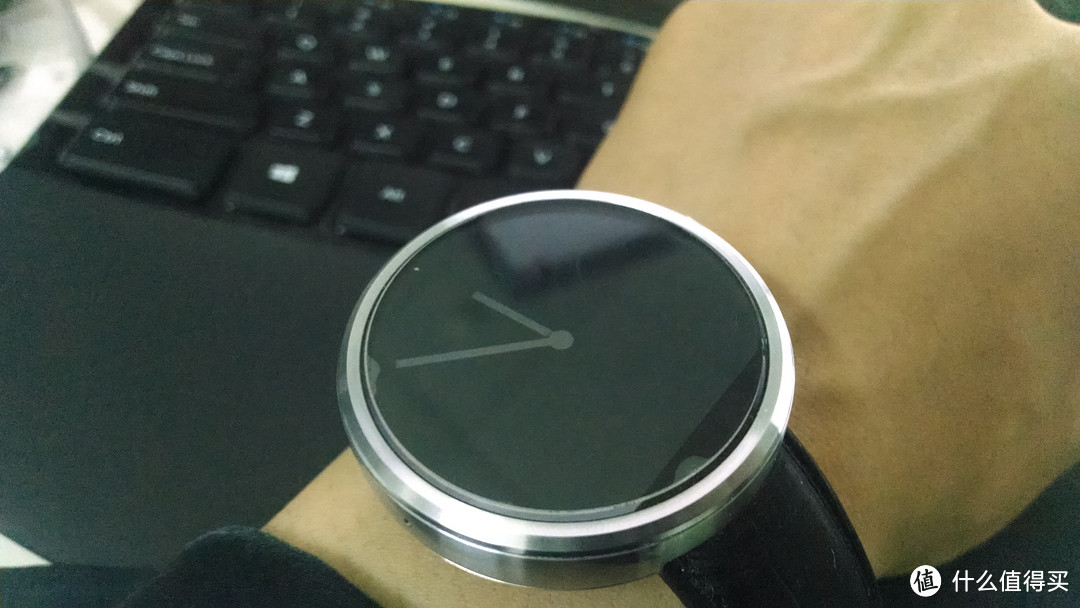 Moto 360 搭载 Duwear 智能手表系统体验