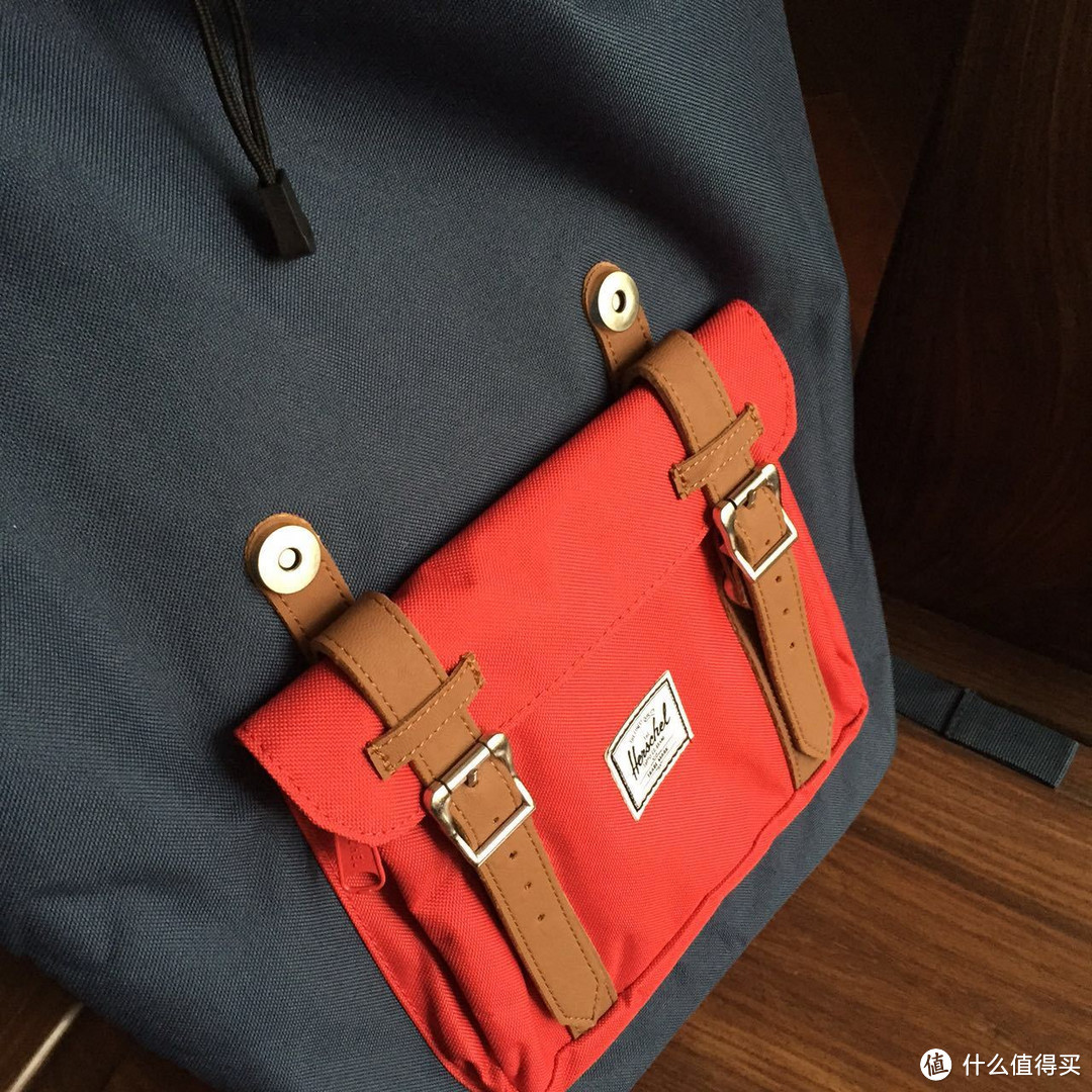 风骚美：Herschel Supply Co. Little America 双肩背包