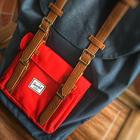 风骚美：Herschel Supply Co. Little America 双肩背包