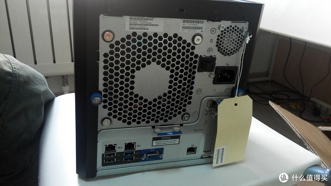 数据仓库+大姐姐们的高级别墅：惠普 MicroServer ProLiant Gen8 G1610T 微型服务器