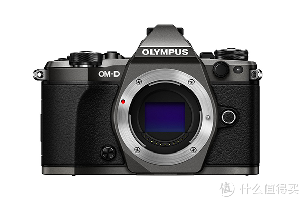 集中发布：OLYMPUS 奥林巴斯 推出 7-14mm F2.8 和 8mm F1.8 两款镜头 以及 钛金版 E-M5 II