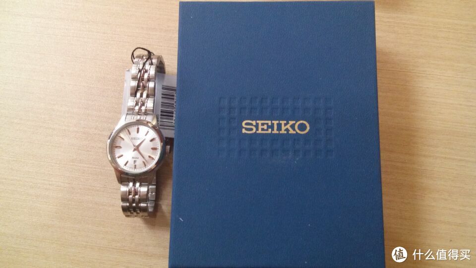 送给母亲的礼物：SEIKO 精工 SUR899 女士石英表