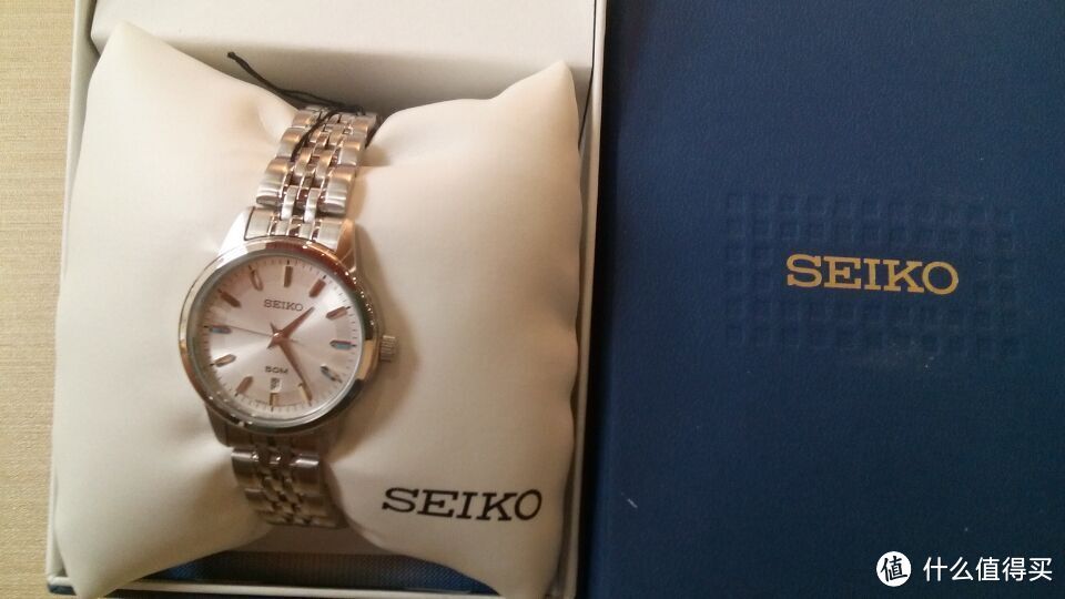 送给母亲的礼物：SEIKO 精工 SUR899 女士石英表