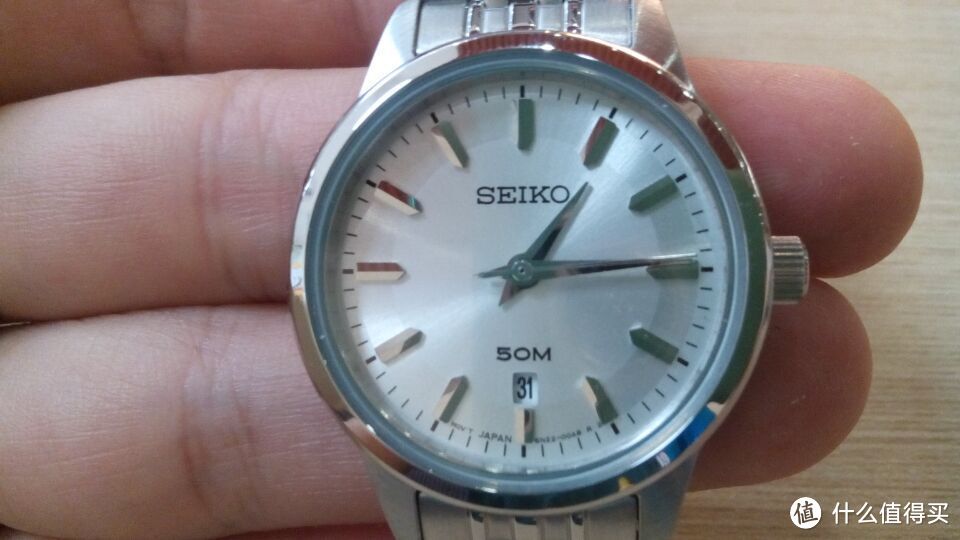 送给母亲的礼物：SEIKO 精工 SUR899 女士石英表