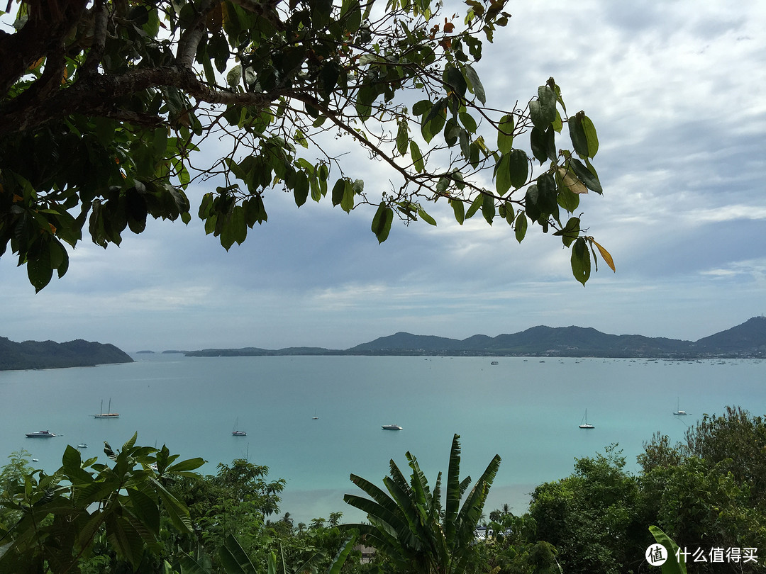 宣传上所说的普吉岛东海岸的迷人海景