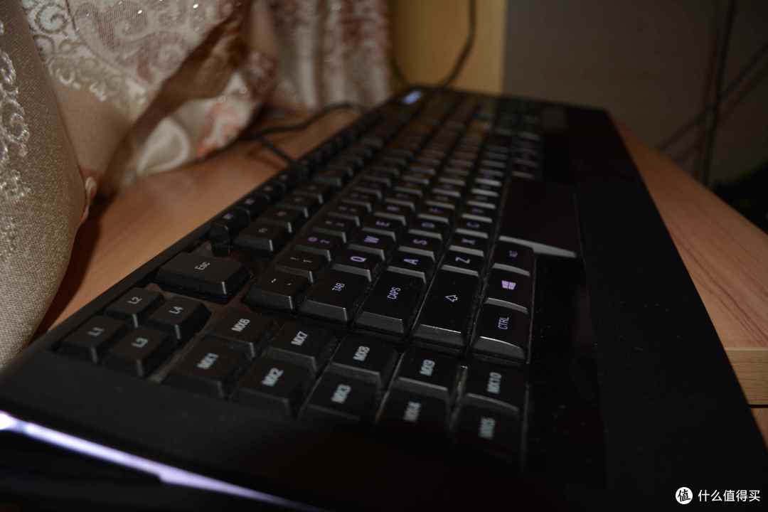 SteelSeries 赛睿 Apex 游戏键盘