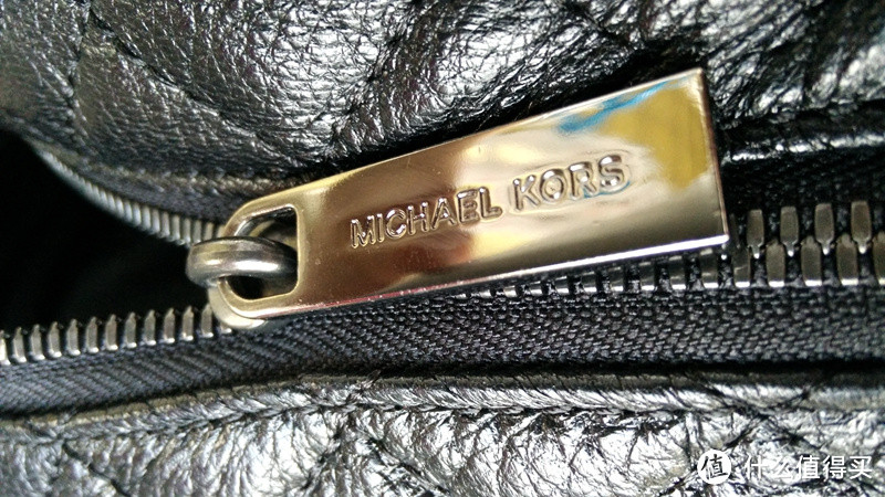 献给女王大人的礼物：美亚入手 Michael Kors 铆钉真皮双肩包