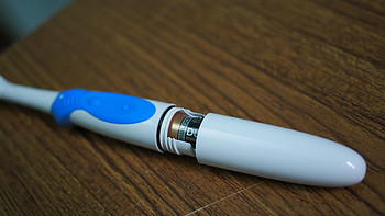 Oral-B 欧乐B 多动向电池型电动牙刷初体验