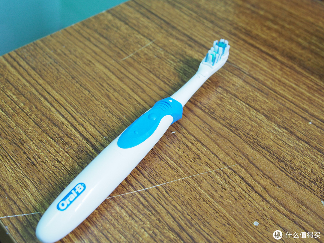 Oral-B 欧乐B 多动向电池型电动牙刷初体验