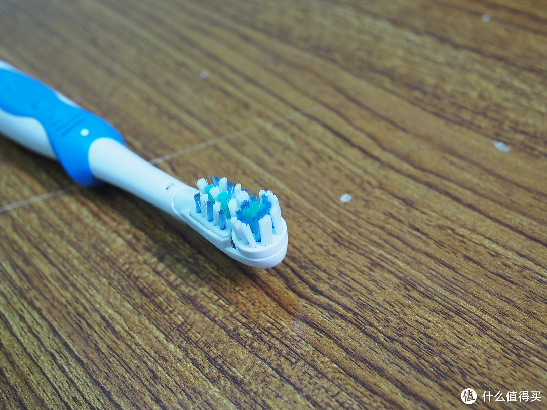 Oral-B 欧乐B 多动向电池型电动牙刷初体验