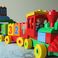 小LD喜欢的拼插玩具 篇二：开着火车去远方！ LEGO 乐高 duplo 得宝系列 数字火车 10558