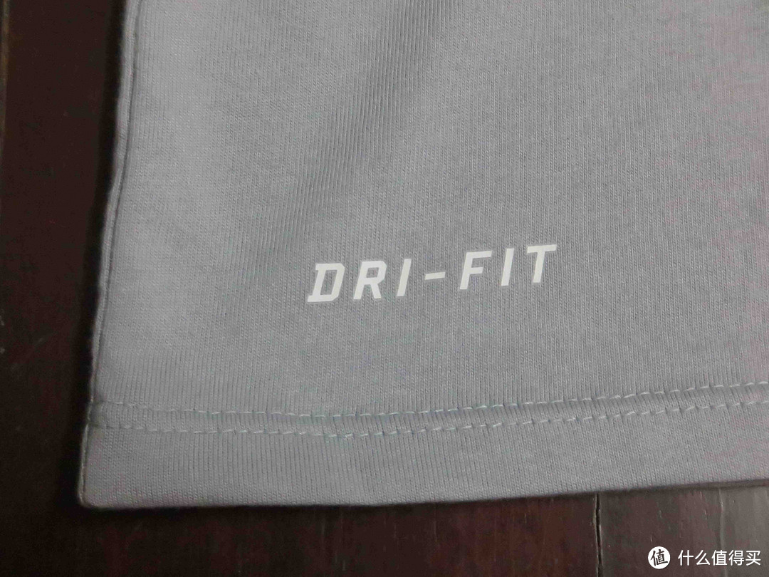 合适就好：Kipsta Equarea 篮球T恤 VS Nike Dry-Fit 欧文版篮球T恤