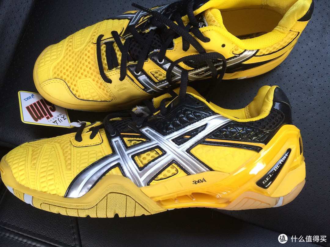 没技术只好拼装备:我的又一双羽毛球鞋 ASICS 亚瑟士 GEL-BLAST 5