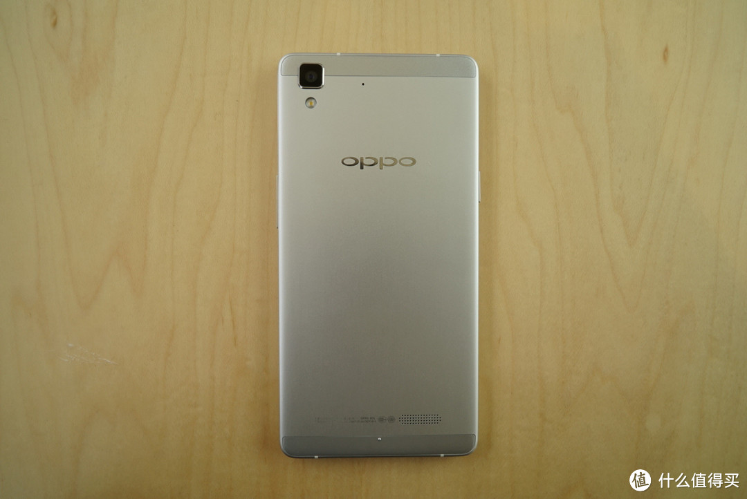 引入全局闪拍系统：OPPO 发布 R7 / R7 Plus 智能手机