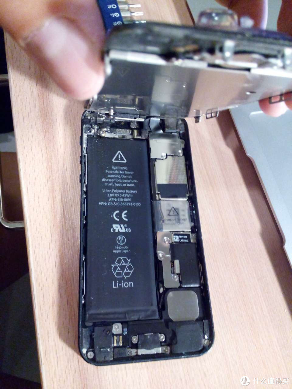 iPhone5 更换电池作业