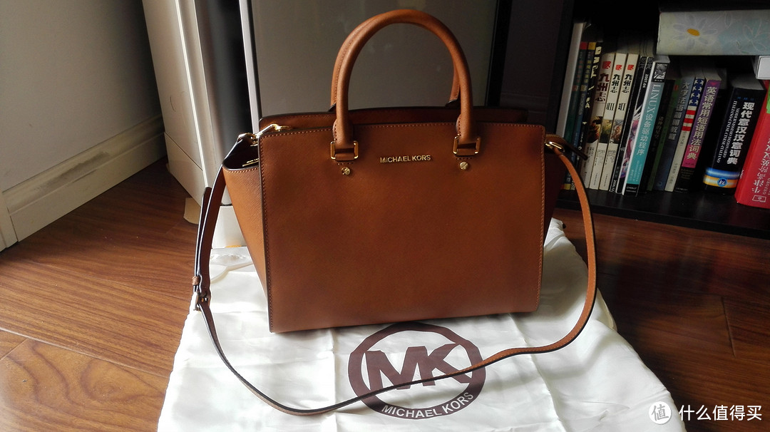 #闲值故事# 岂止于大的 MICHAEL Michael Kors Selma 大号手提包